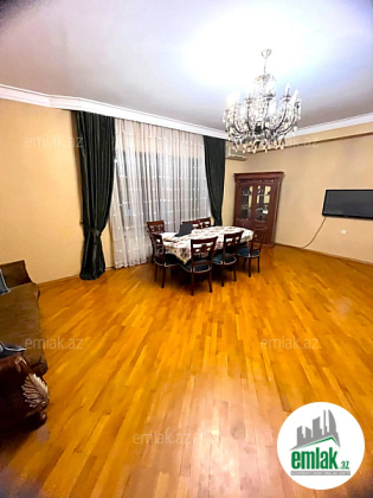 Satılır 4 otaqlı yeni tikili 210 m²
