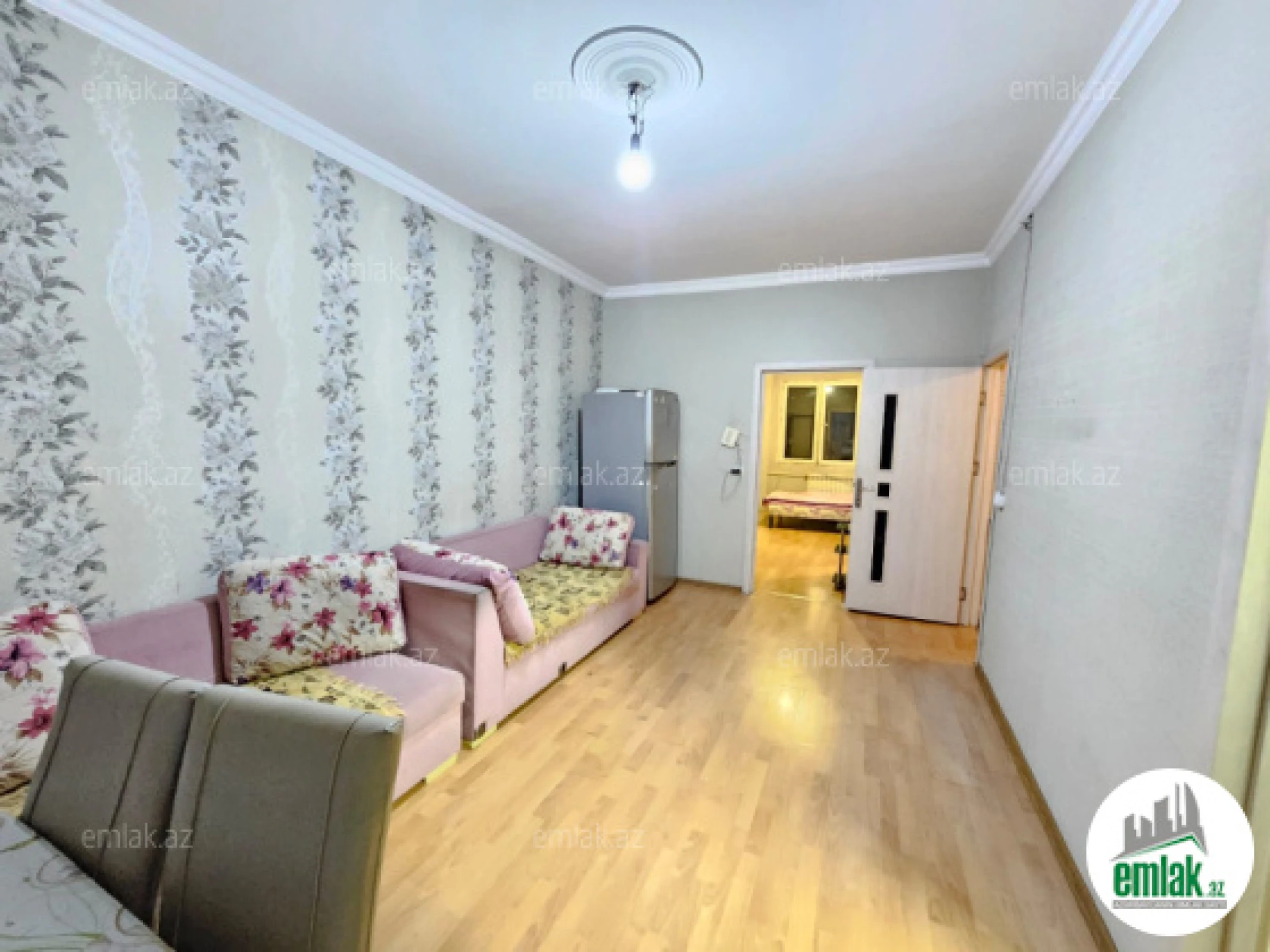 Satılır 2 otaqlı köhnə tikili 50 m²