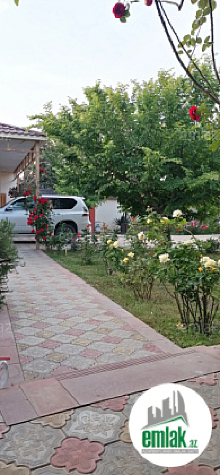 Satılır 5 otaqlı mənzil 195 m²