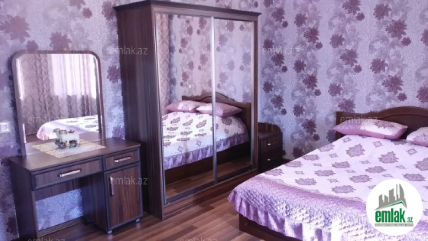 Satılır 5 otaqlı mənzil 195 m²