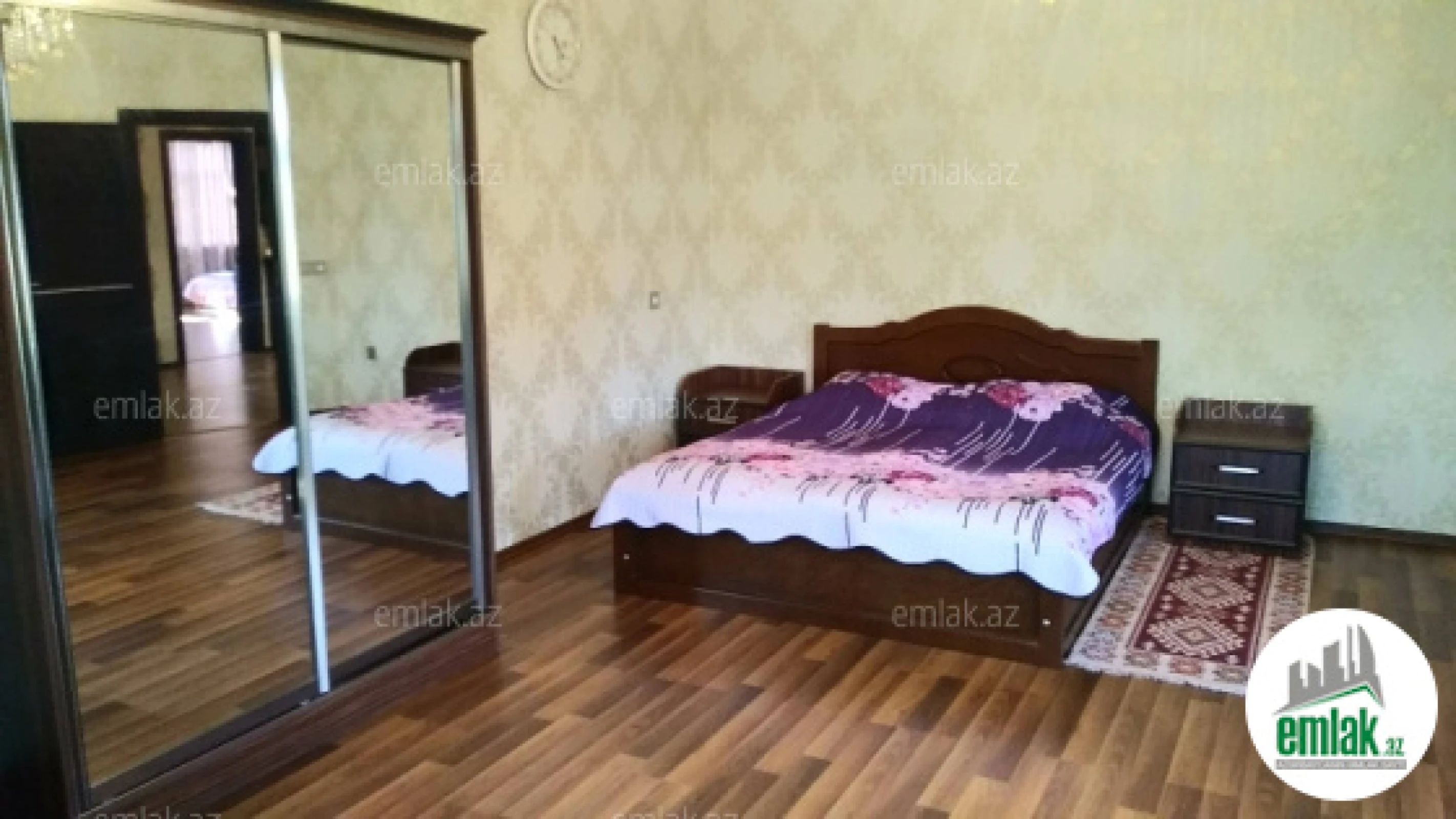 Satılır 5 otaqlı mənzil 195 m²
