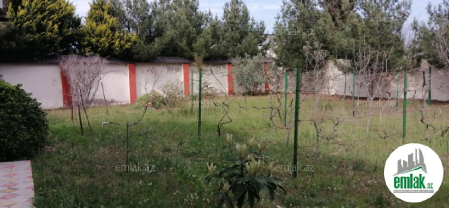 Satılır 5 otaqlı mənzil 195 m²