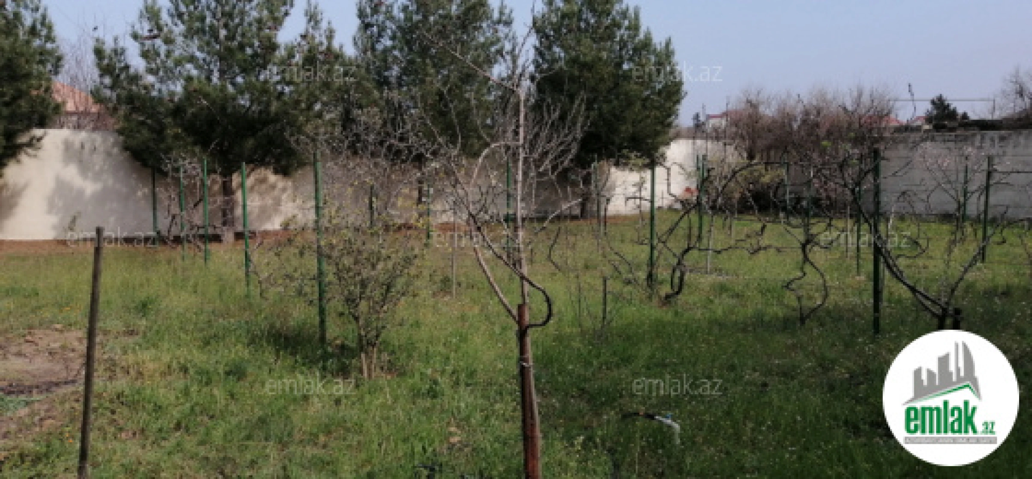 Satılır 5 otaqlı mənzil 195 m²