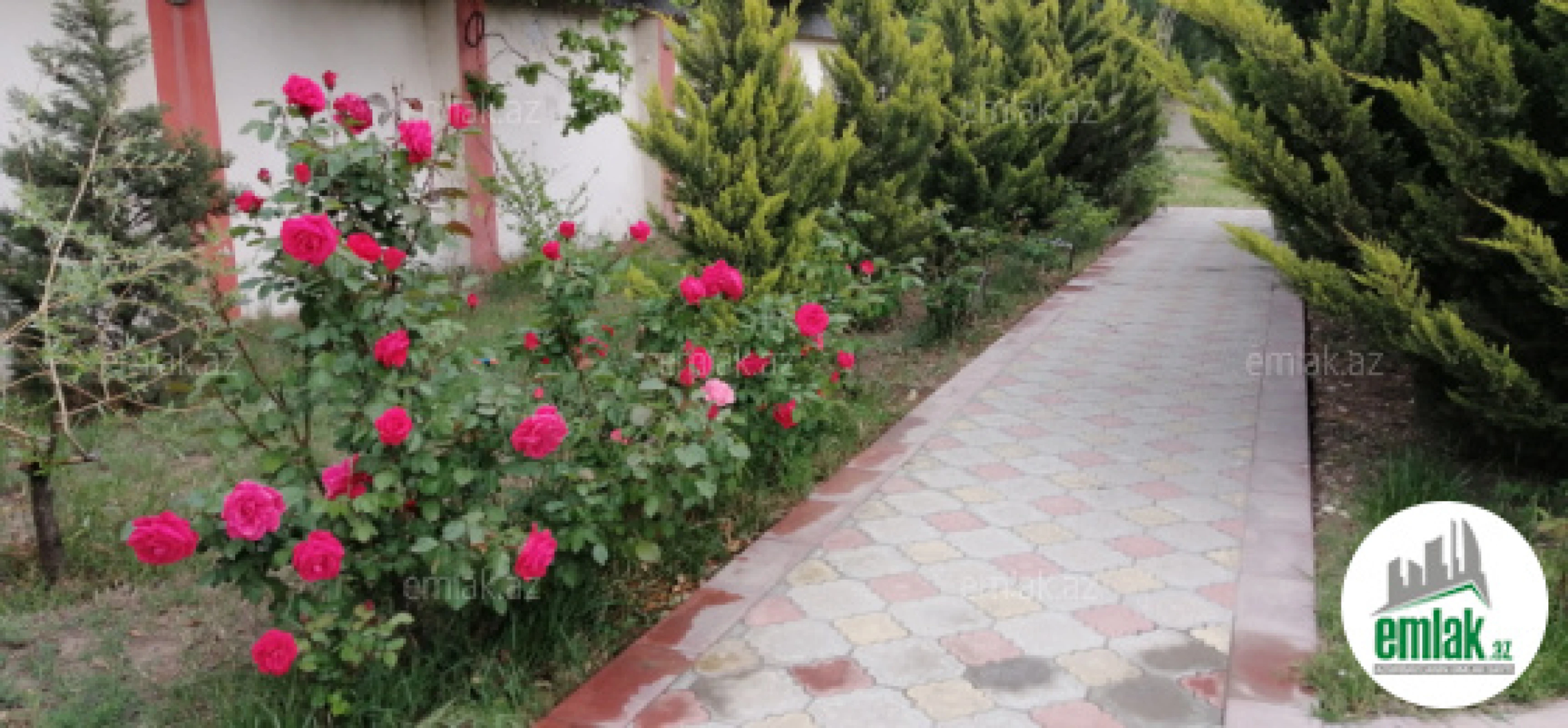 Satılır 5 otaqlı mənzil 195 m²