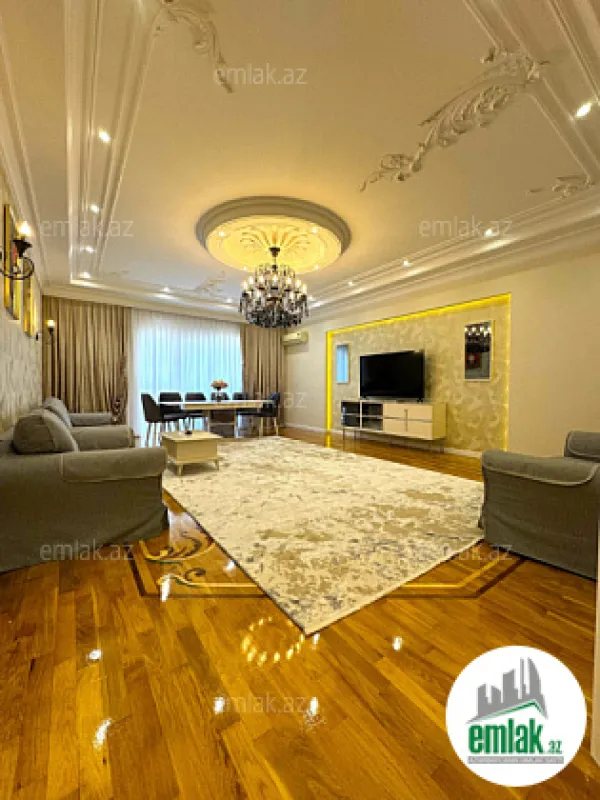 Satılır 4 otaqlı yeni tikili 230 m²