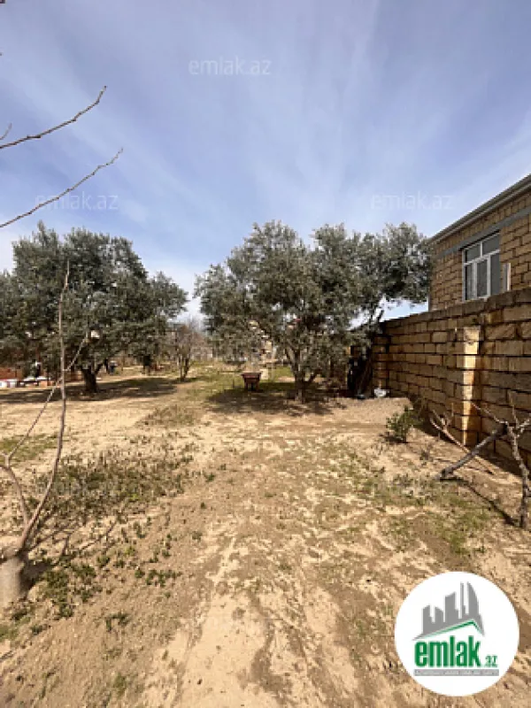 Satılır 3 otaqlı həyət evi 100 m²