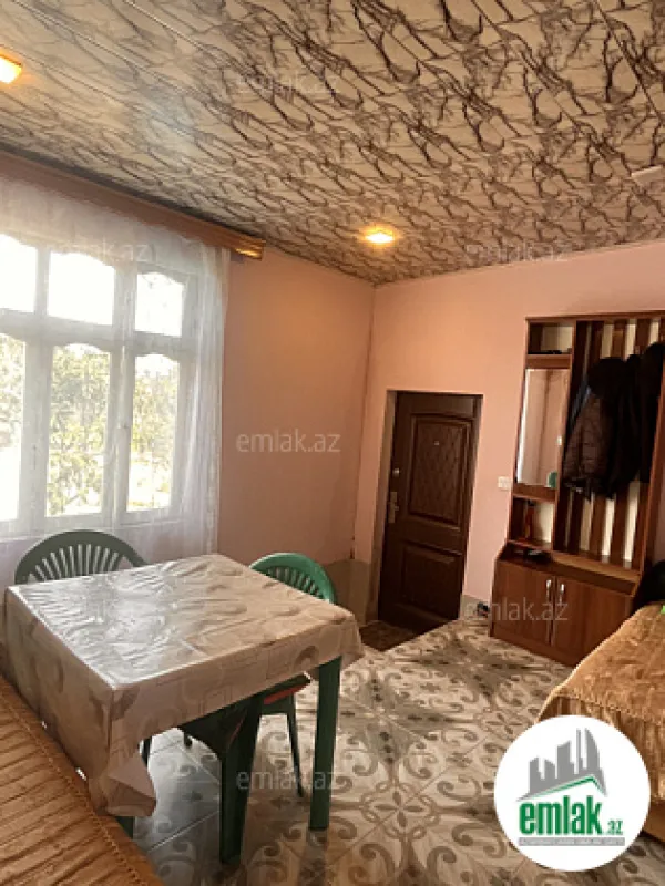 Satılır 3 otaqlı həyət evi 100 m²