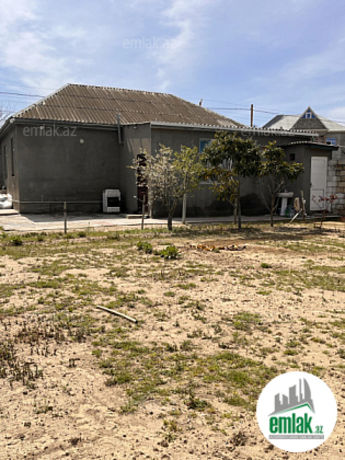 Satılır 3 otaqlı həyət evi 100 m²