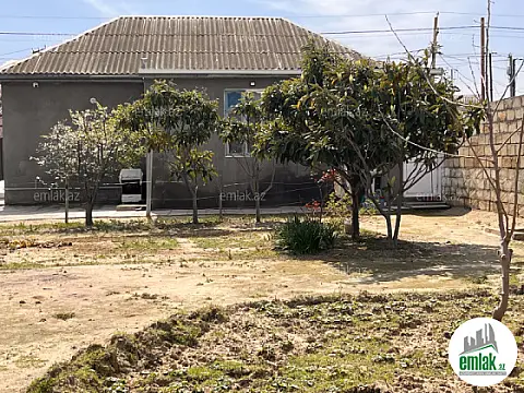 Satılır 3 otaqlı həyət evi 100 m²