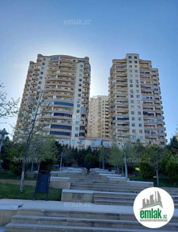 Satılır 3 otaqlı yeni tikili 150 m²