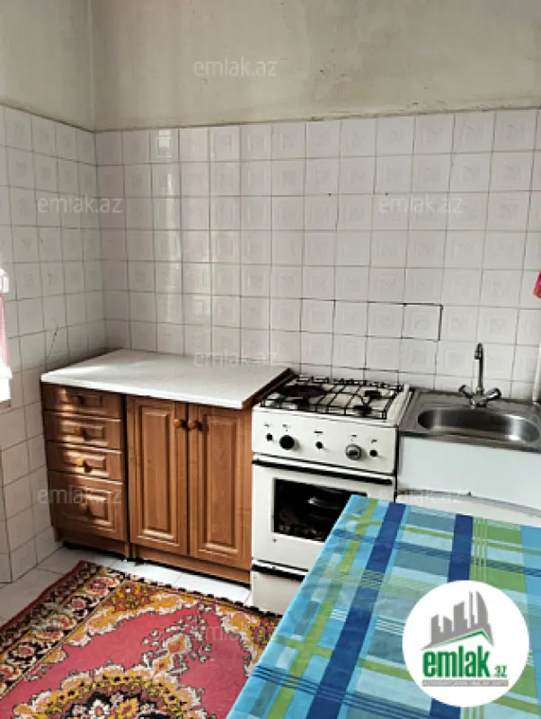 Satılır 2 otaqlı köhnə tikili 45 m²