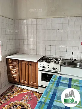 Satılır 2 otaqlı köhnə tikili 45 m²