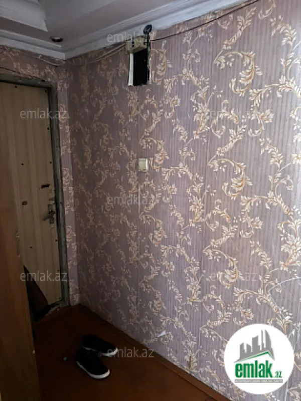 Satılır 2 otaqlı köhnə tikili 60 m²