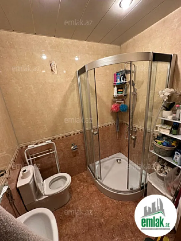 Satılır 4 otaqlı yeni tikili 172 m²