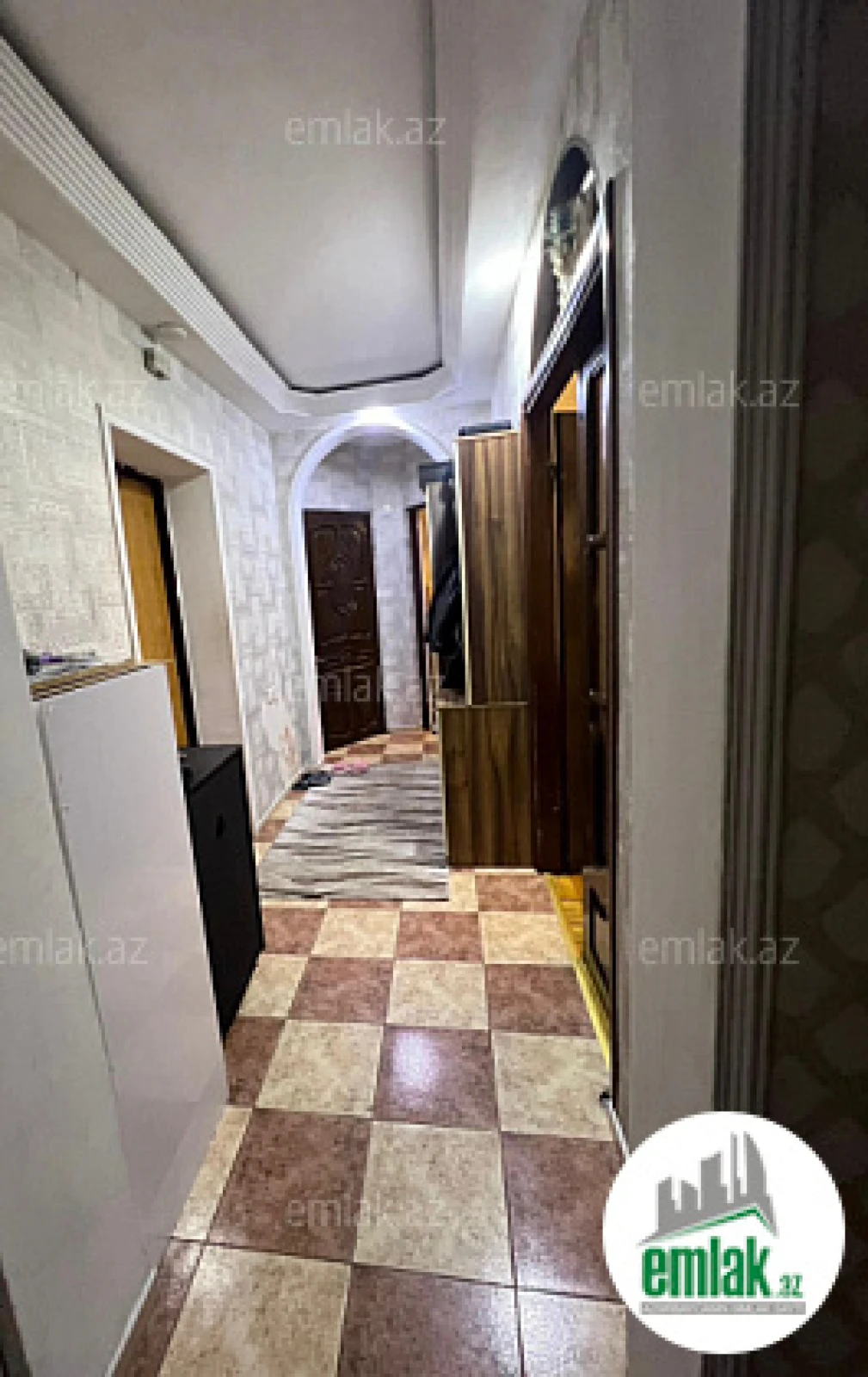 Satılır 3 otaqlı köhnə tikili 85 m²
