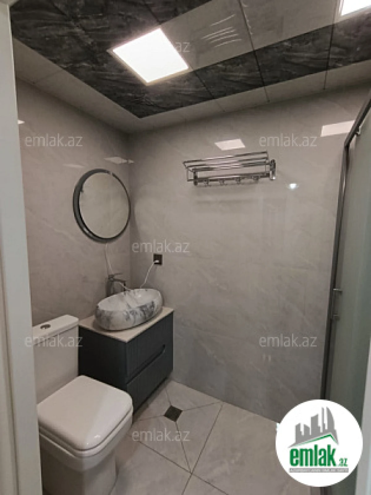Satılır 3 otaqlı köhnə tikili 75 m²