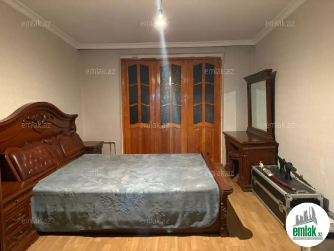 Satılır 3 otaqlı köhnə tikili 65 m²