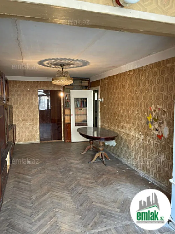 Satılır 3 otaqlı köhnə tikili 79 m²