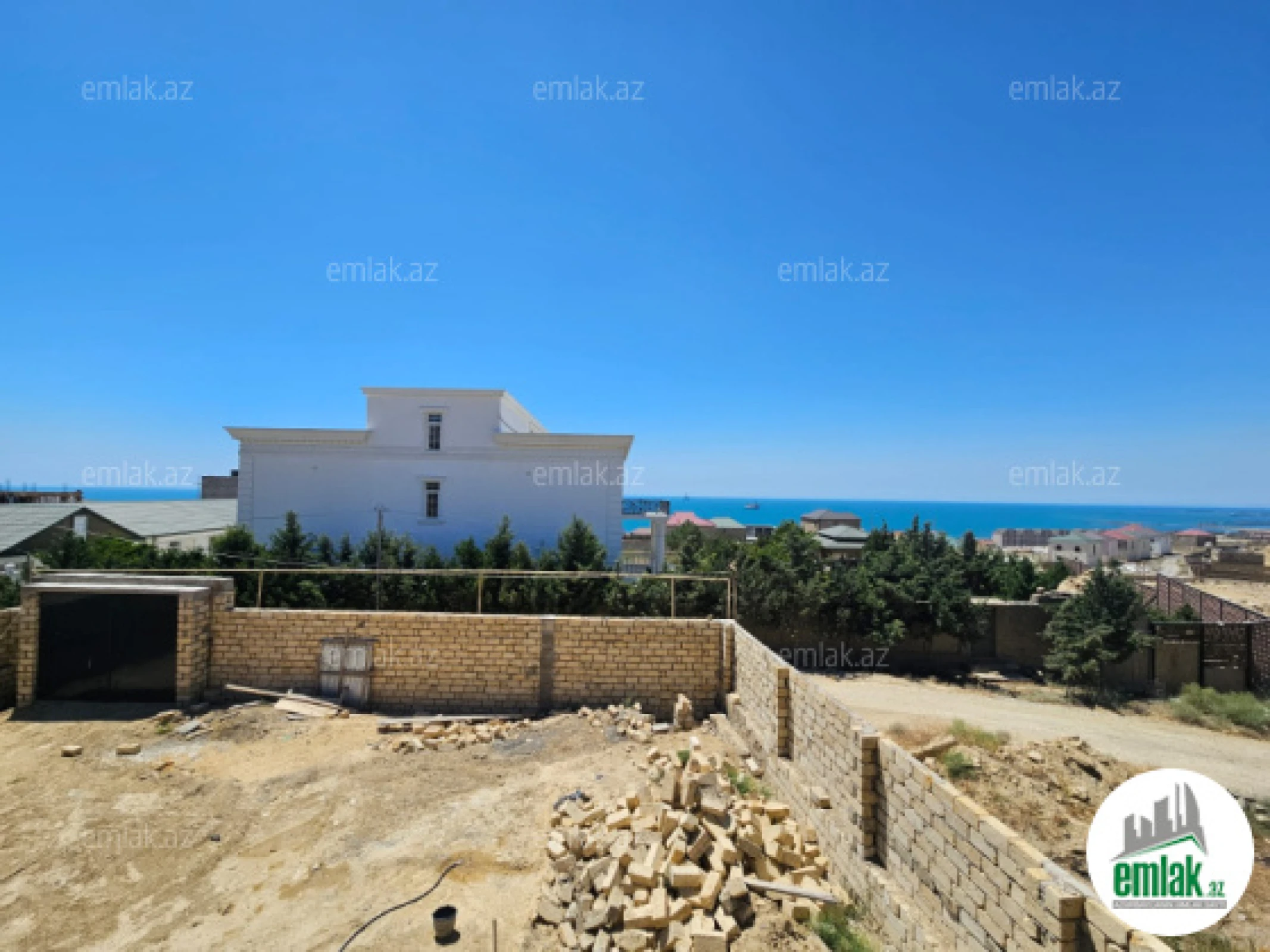 Satılır 6 otaqlı həyət evi 360 m²