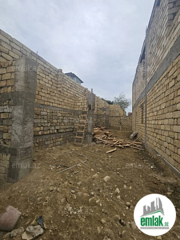 Satılır 6 otaqlı həyət evi 360 m²