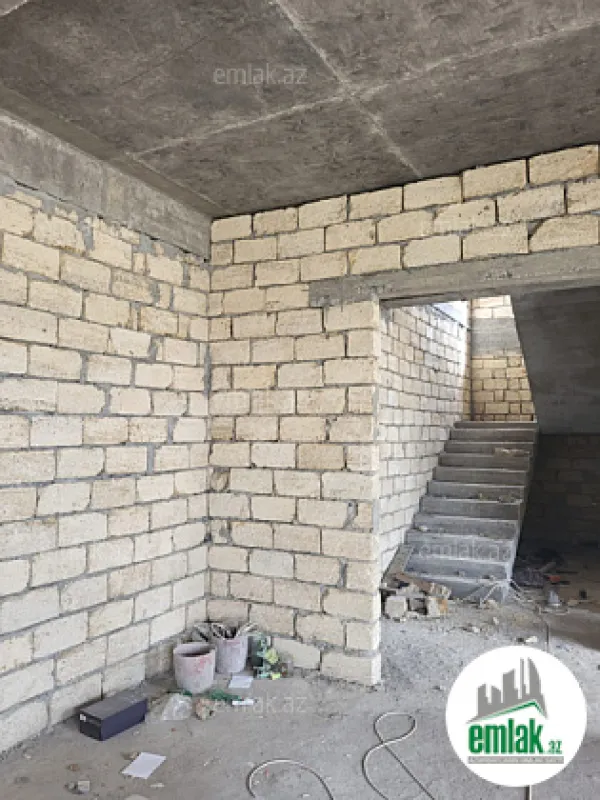 Satılır 6 otaqlı həyət evi 360 m²