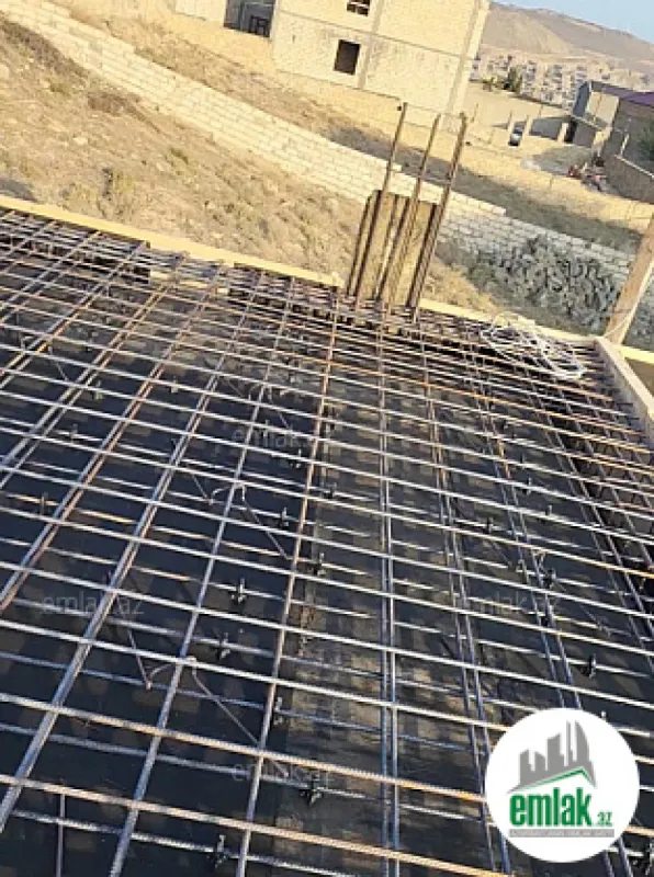 Satılır 6 otaqlı həyət evi 360 m²