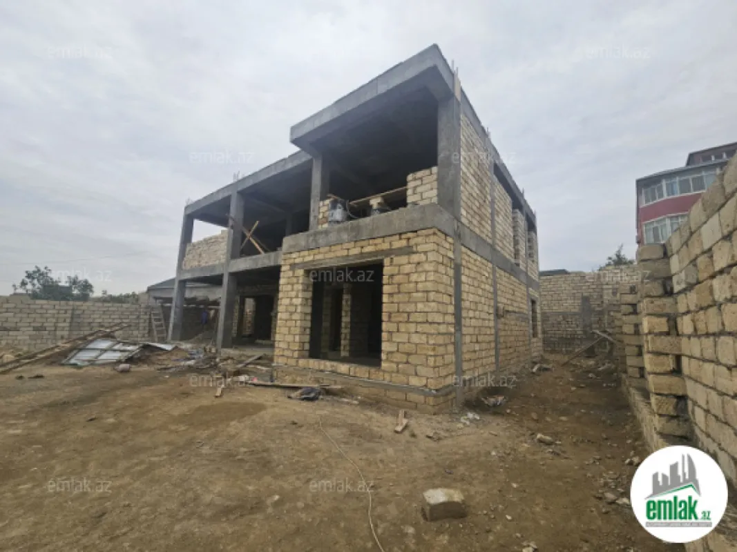 Satılır 6 otaqlı həyət evi 360 m²