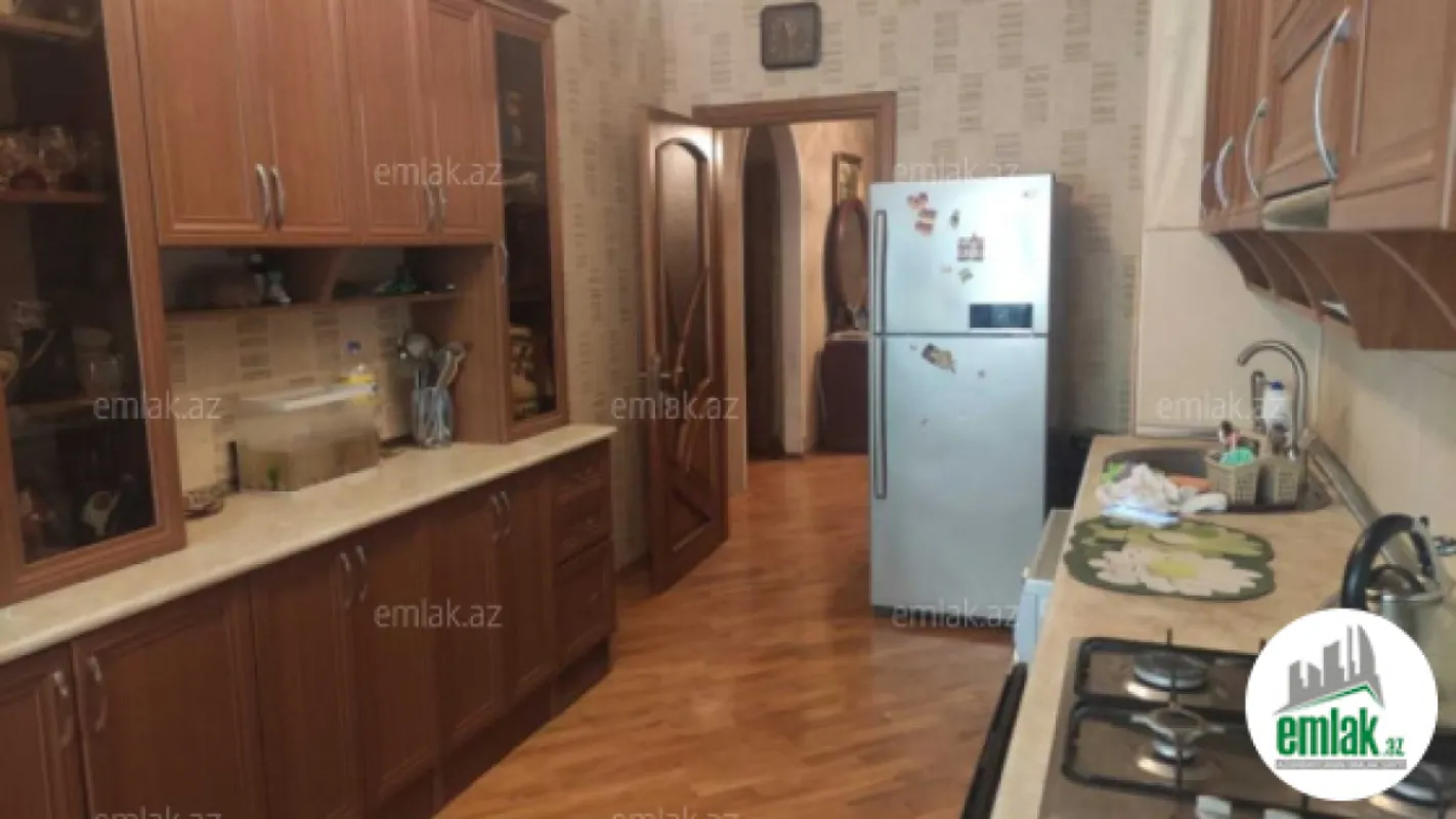 Satılır 3 otaqlı yeni tikili 100 m²