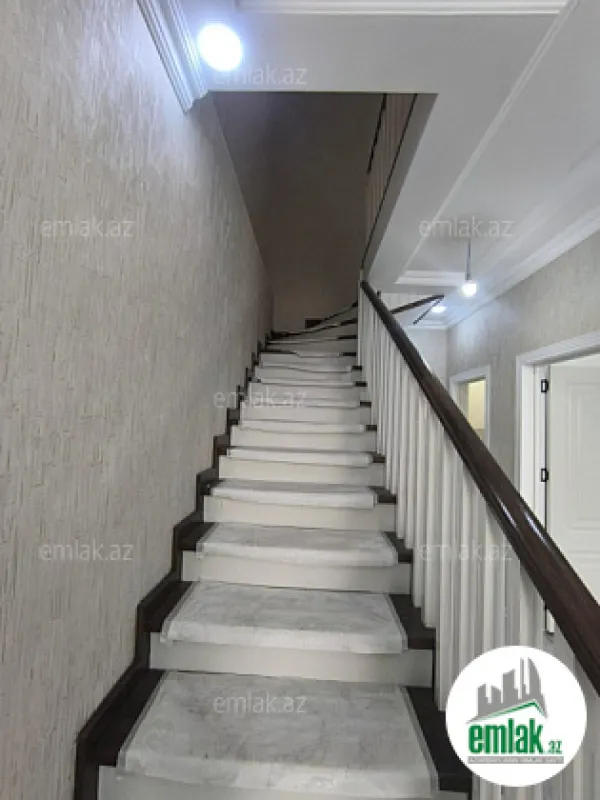 Satılır 4 otaqlı həyət evi 150 m²
