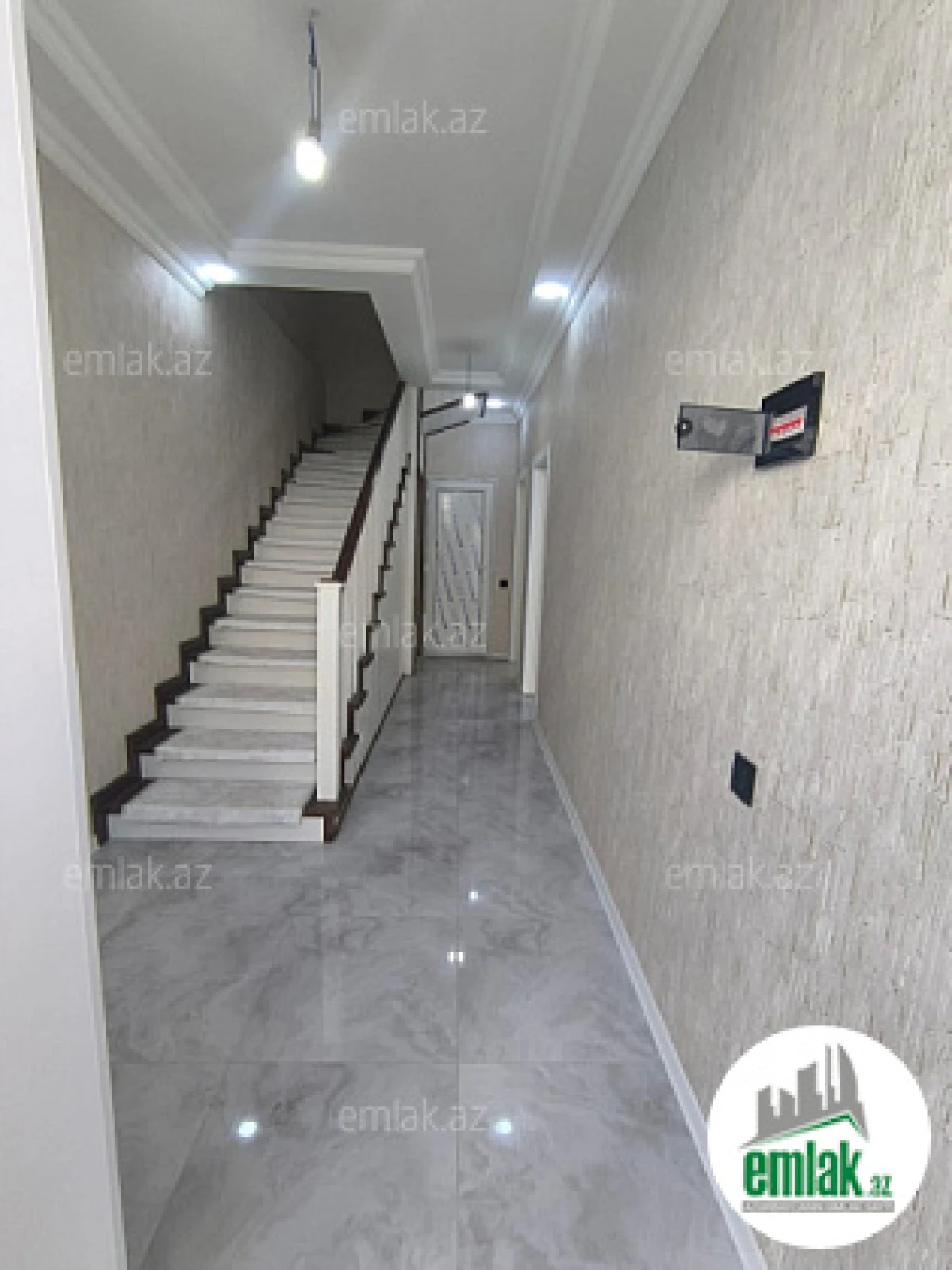 Satılır 4 otaqlı həyət evi 150 m²