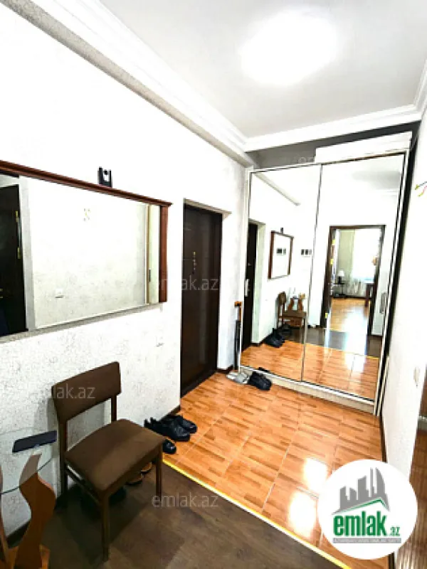 Satılır 3 otaqlı yeni tikili 95 m²
