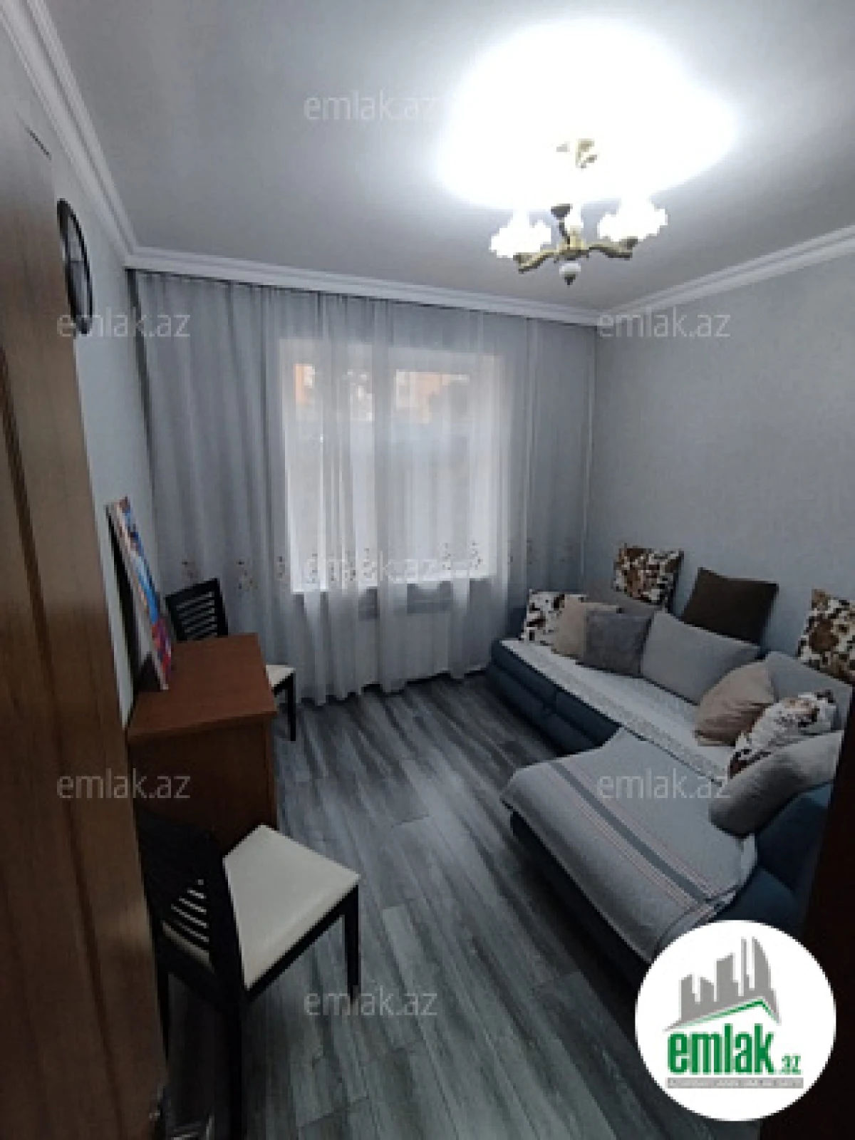 Satılır 2 otaqlı köhnə tikili 58 m²