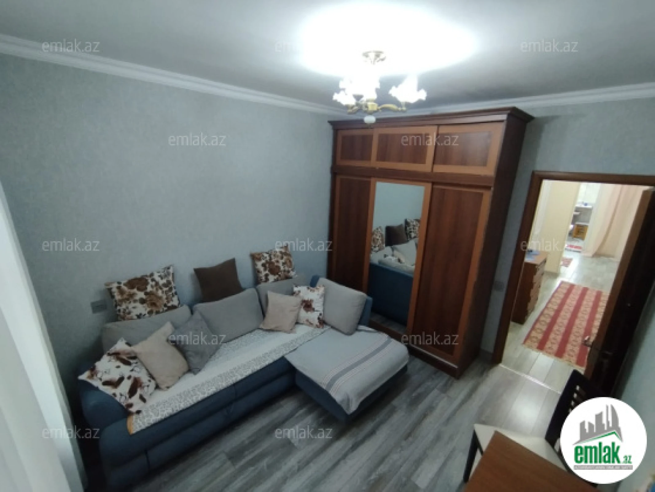 Satılır 2 otaqlı köhnə tikili 58 m²