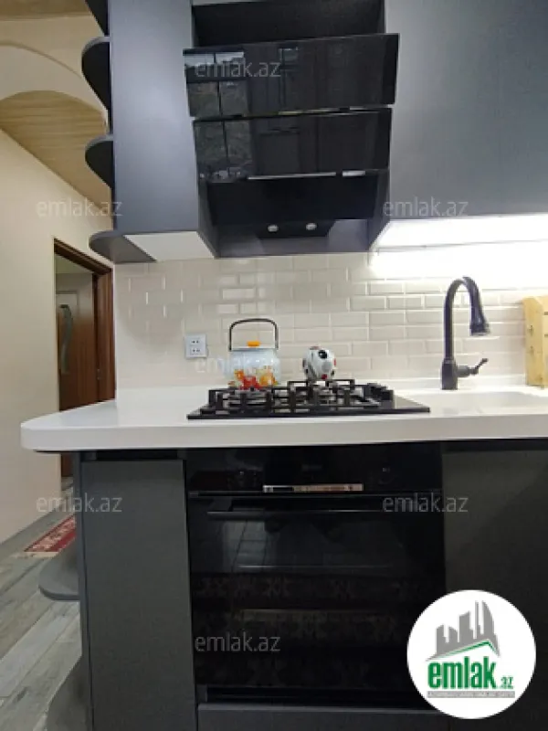 Satılır 2 otaqlı köhnə tikili 58 m²