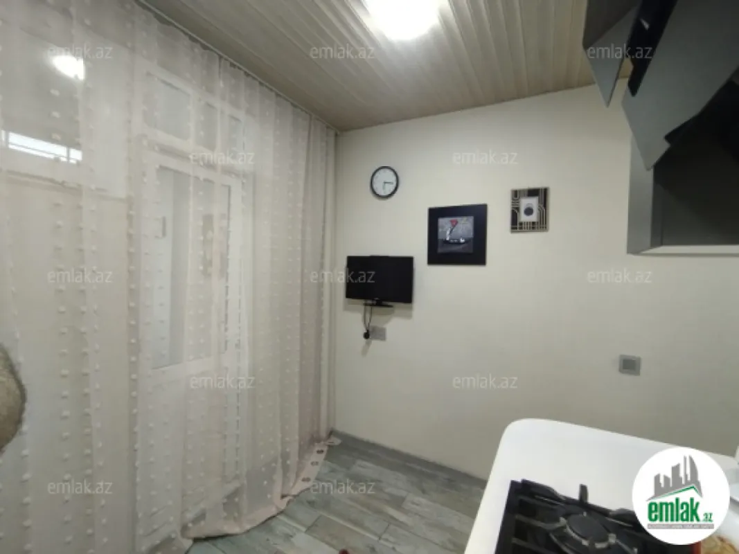 Satılır 2 otaqlı köhnə tikili 58 m²