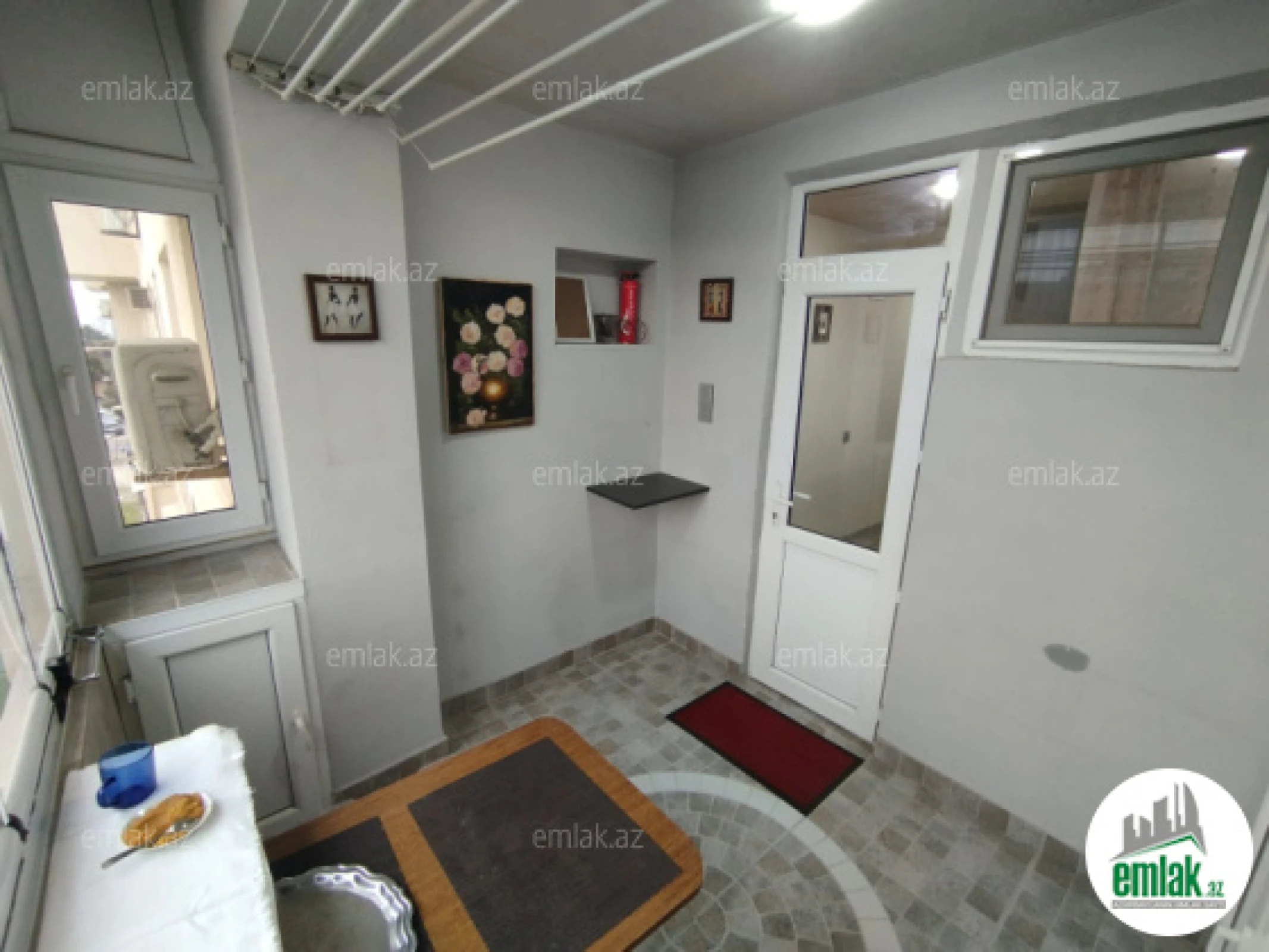 Satılır 2 otaqlı köhnə tikili 58 m²