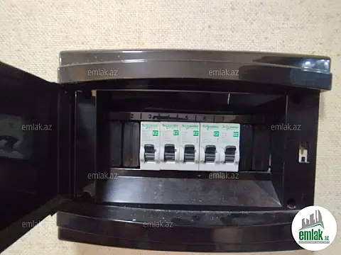 Satılır 2 otaqlı köhnə tikili 58 m²