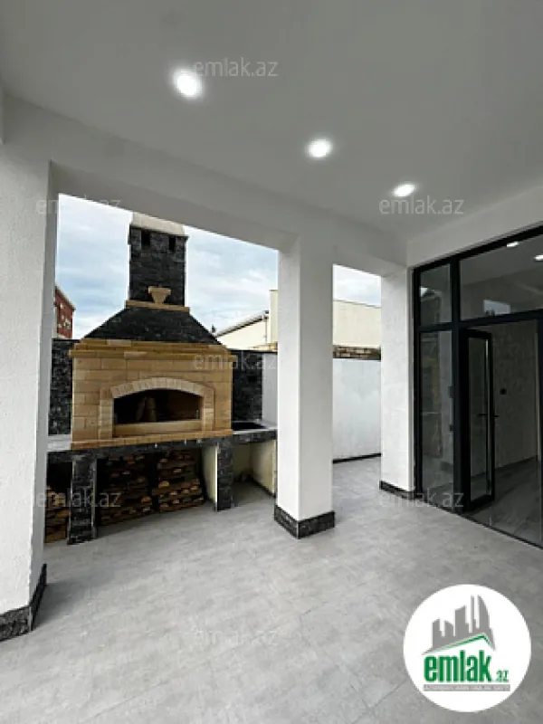 Satılır 4 otaqlı mənzil 200 m²