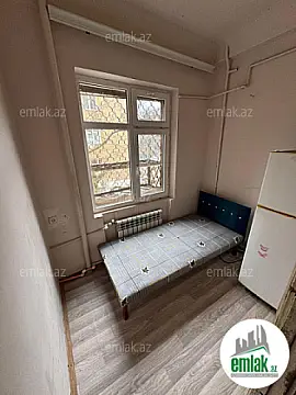 Satılır 2 otaqlı köhnə tikili 40 m²