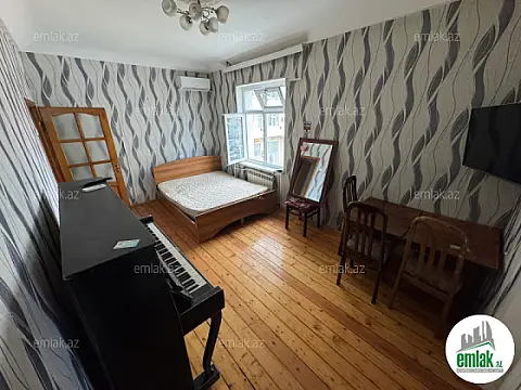 Satılır 2 otaqlı köhnə tikili 40 m²