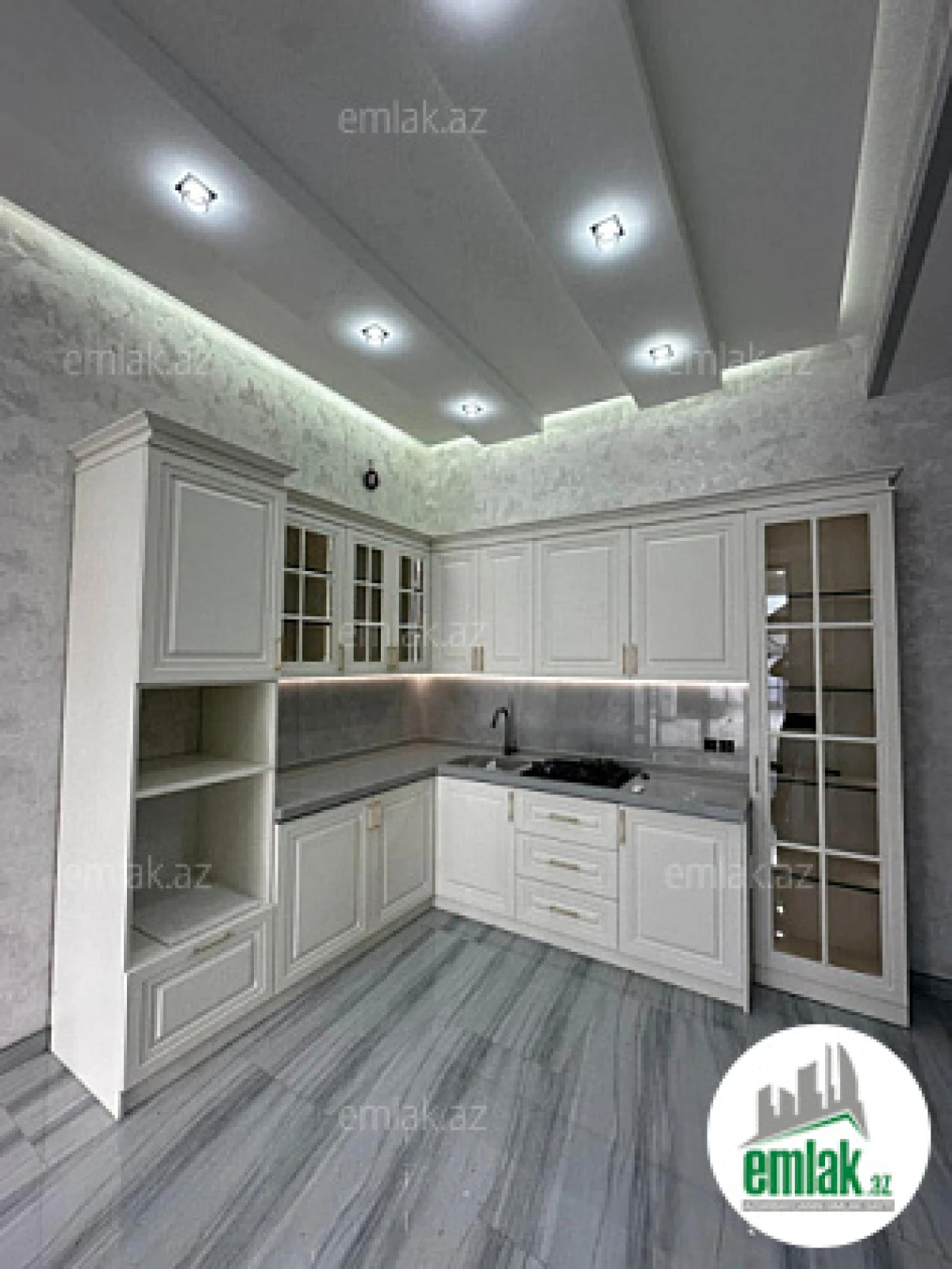 Satılır 4 otaqlı həyət evi 200 m²