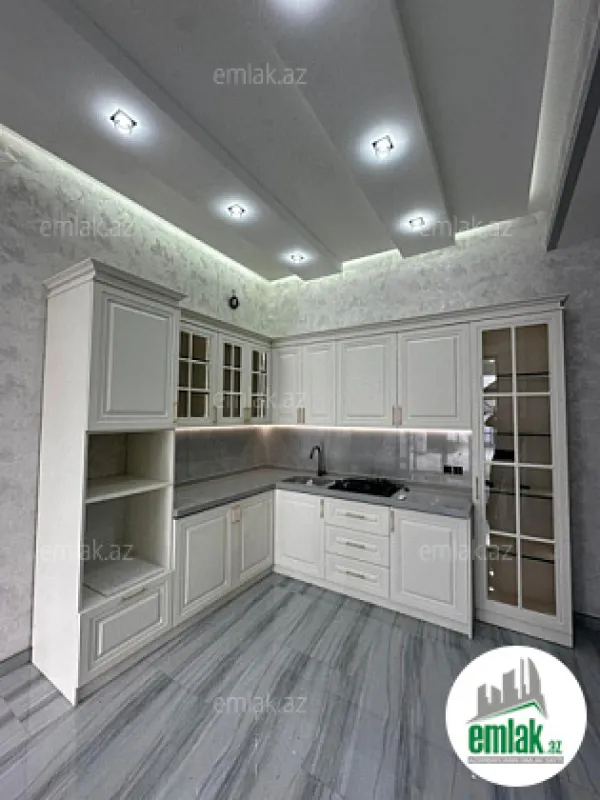 Satılır 4 otaqlı həyət evi 200 m²