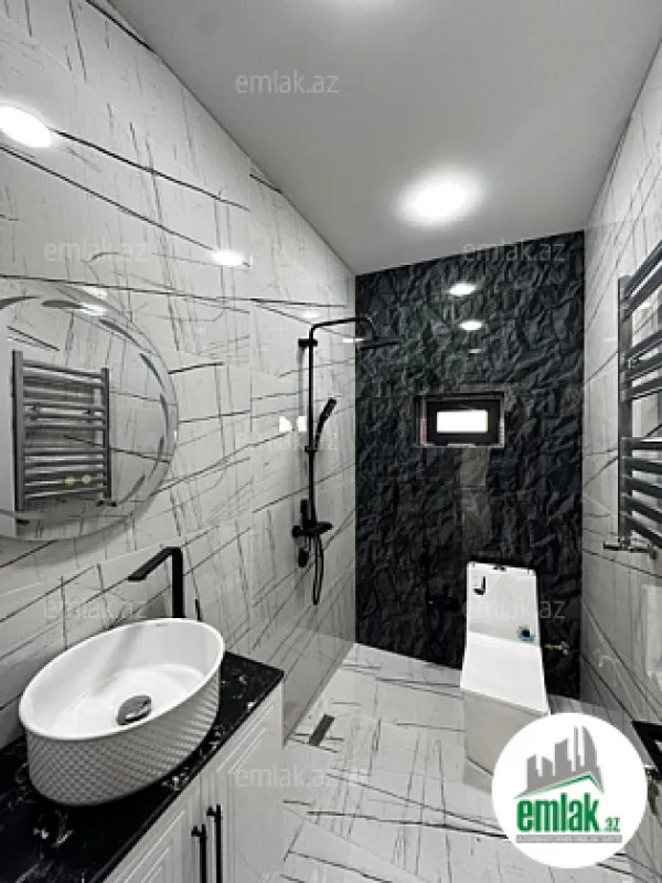 Satılır 4 otaqlı həyət evi 200 m²