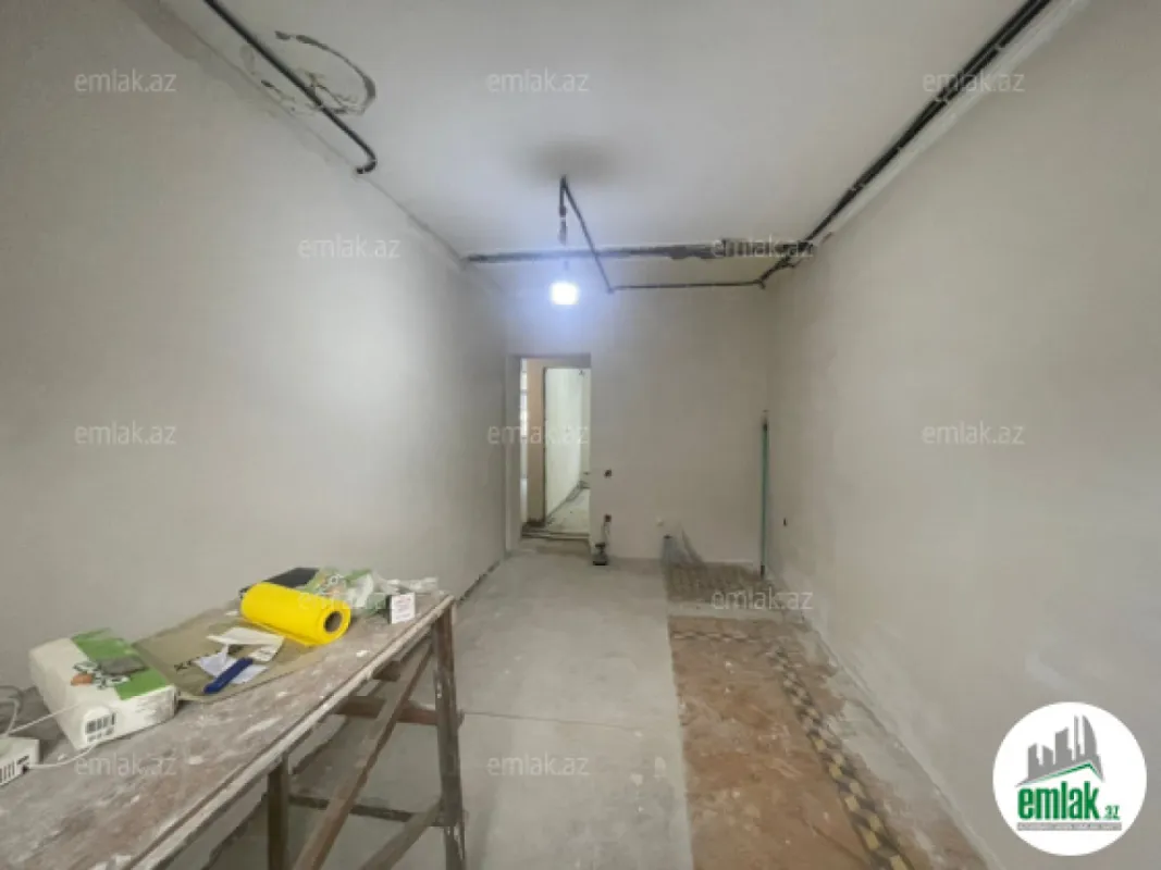 Satılır 2 otaqlı köhnə tikili 53 m²