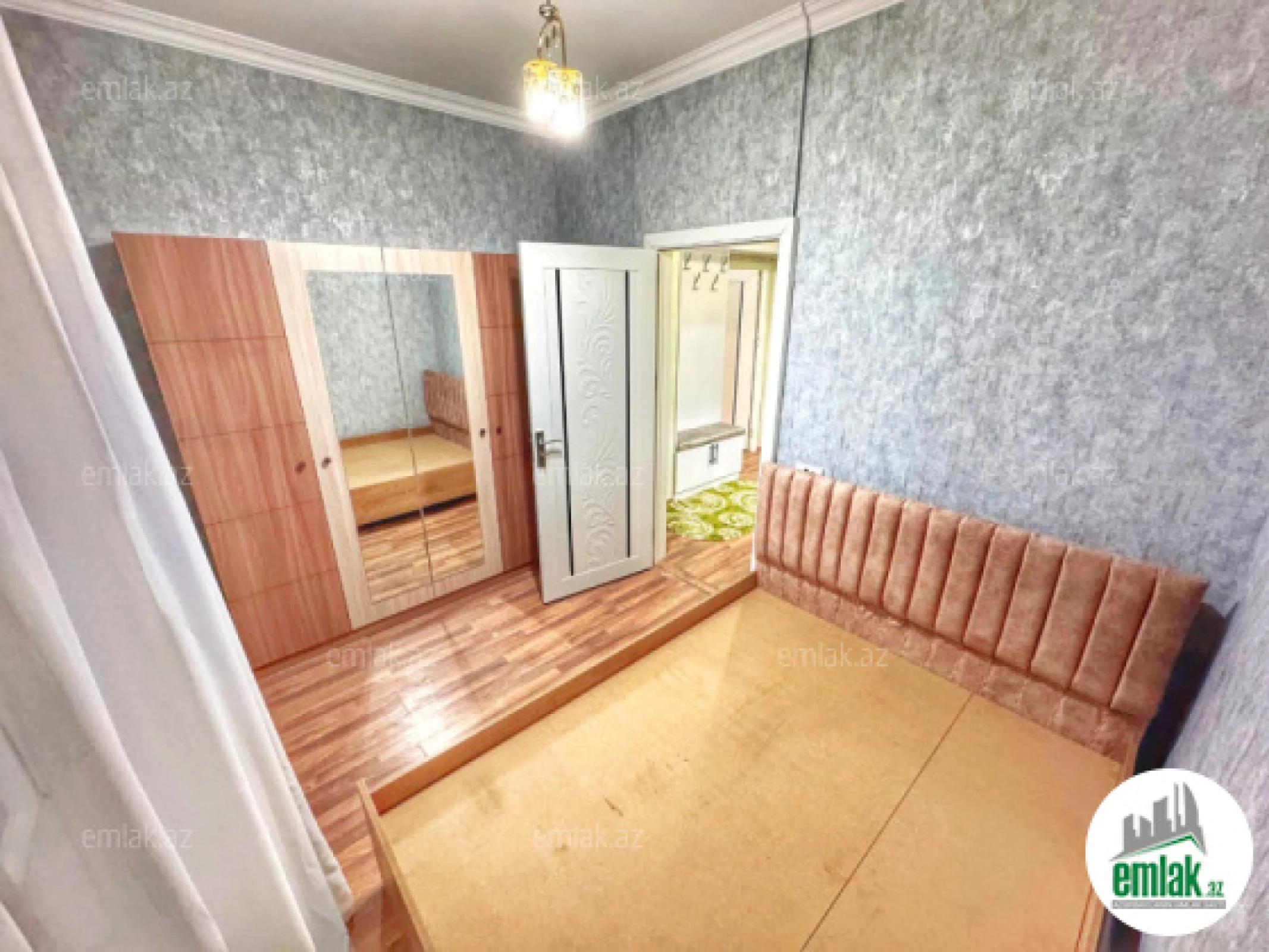 Satılır 2 otaqlı köhnə tikili 45 m²