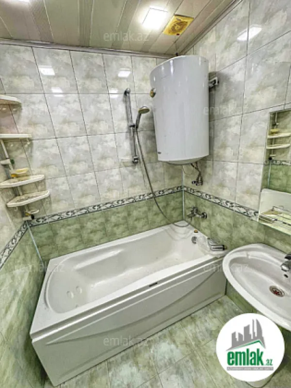Satılır 2 otaqlı köhnə tikili 45 m²