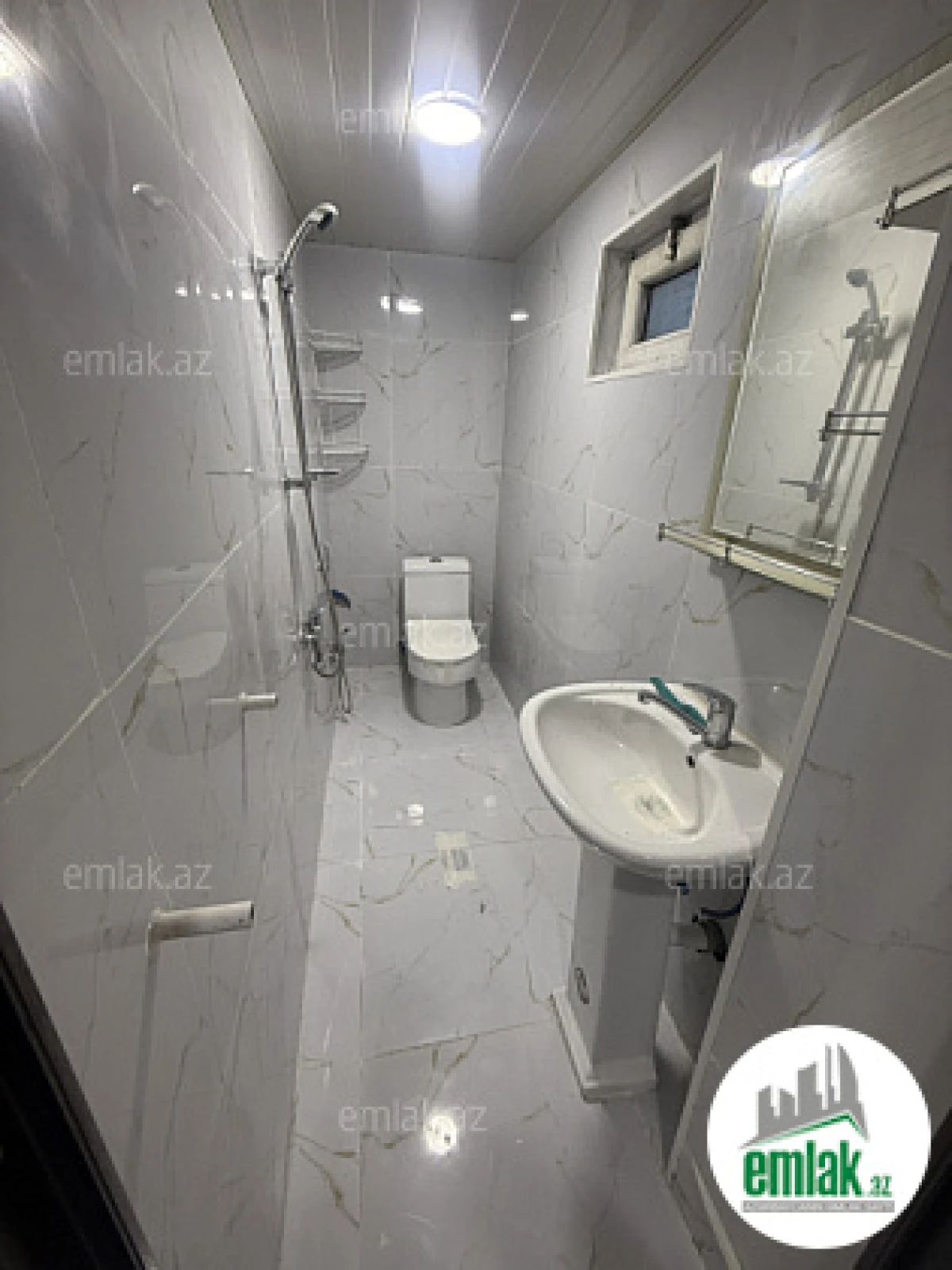 Satılır 3 otaqlı həyət evi 76 m²