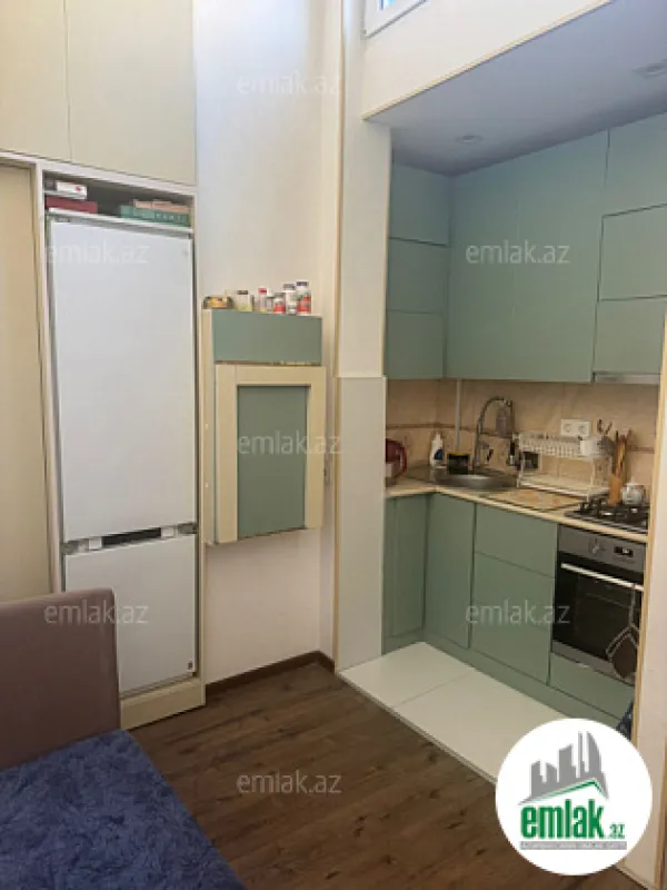 Satılır 1 otaqlı köhnə tikili 35 m²