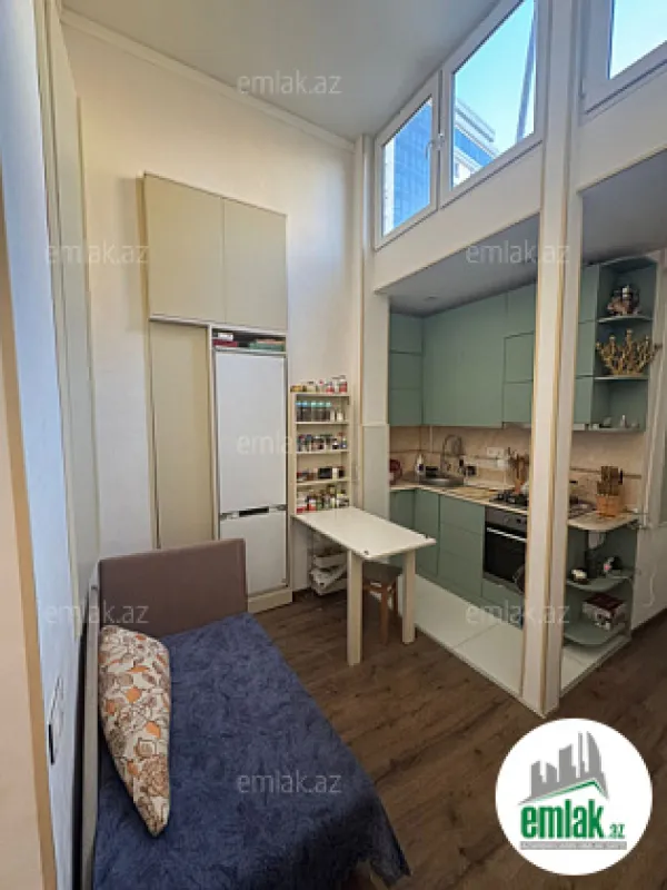 Satılır 1 otaqlı köhnə tikili 35 m²