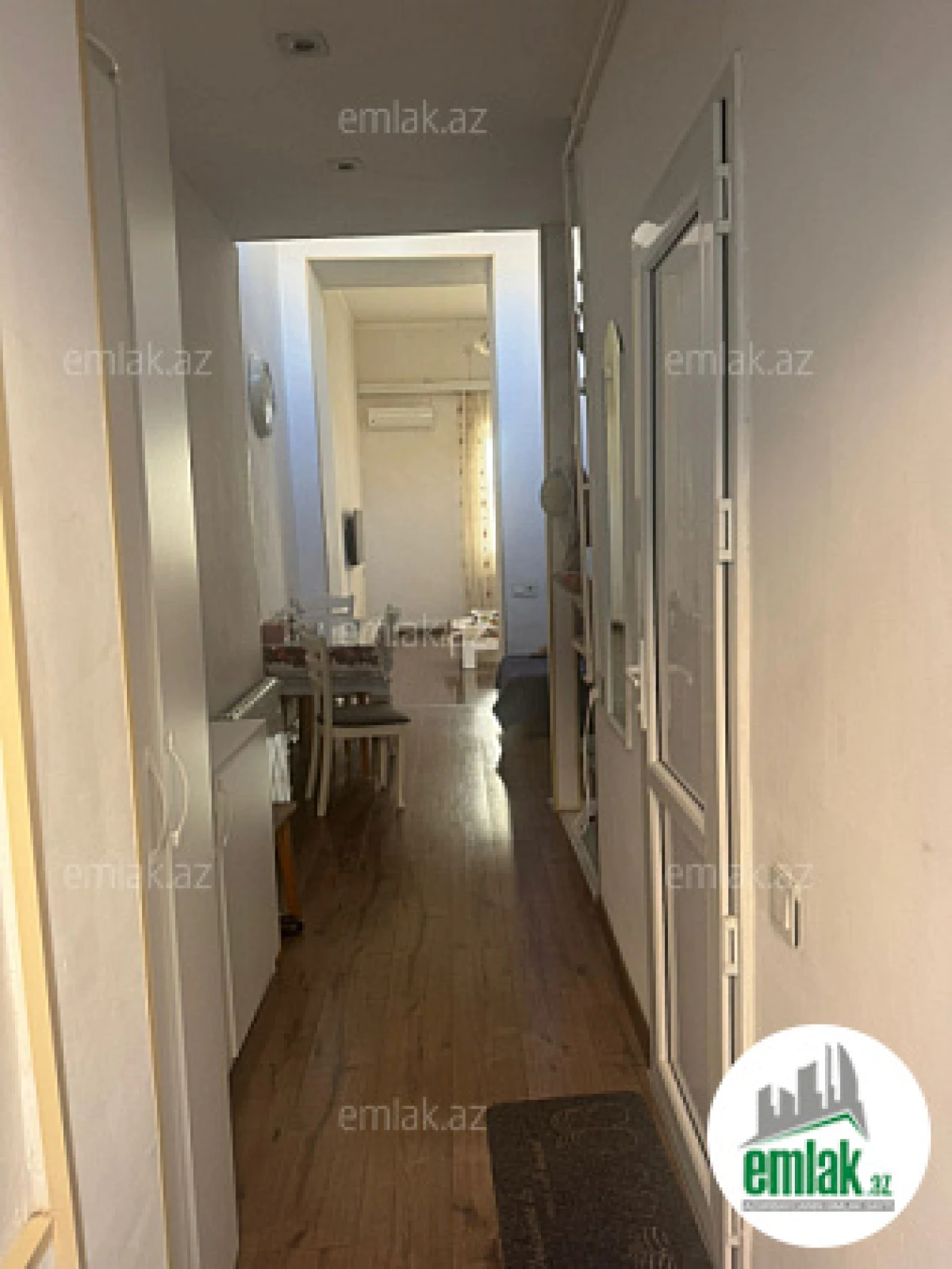 Satılır 1 otaqlı köhnə tikili 35 m²